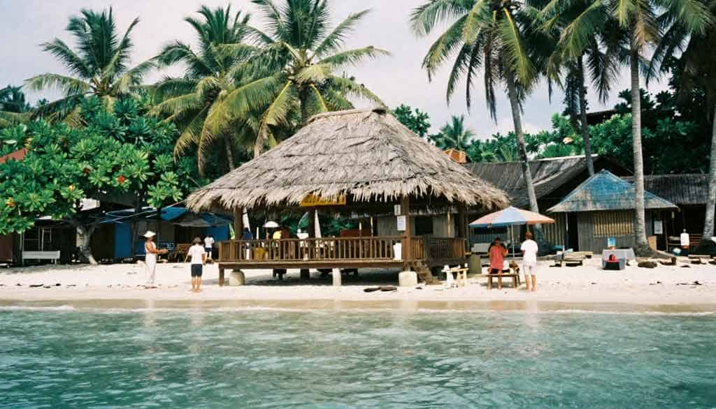 Pulau-Pulau Kecil Indonesia dengan Kisah Sejarah yang Mengejutkan